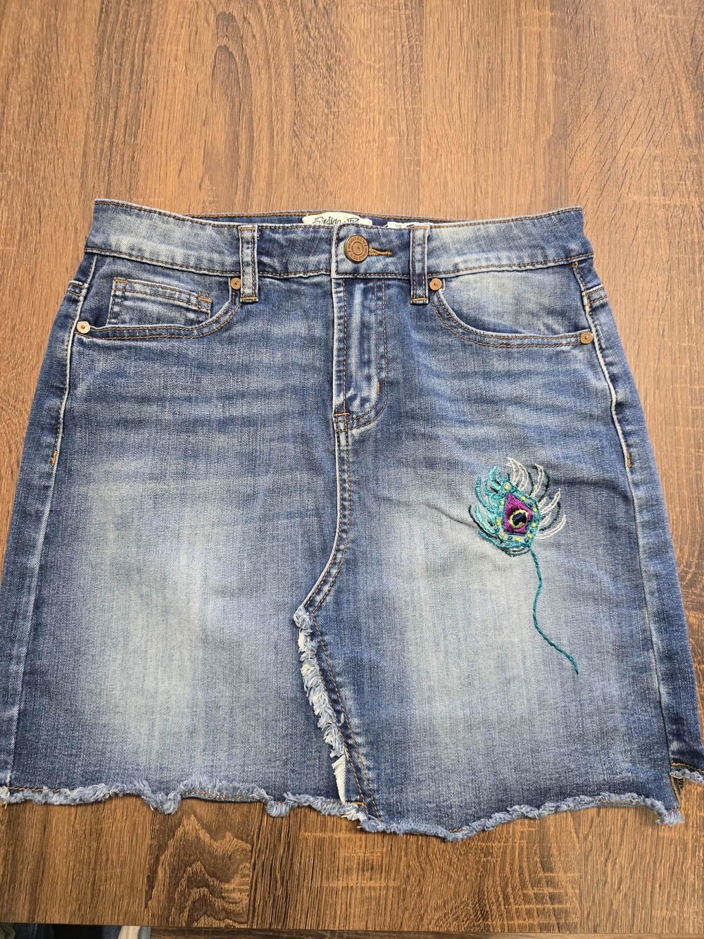 Indigo Rein Denim Mini Skirt Size 3 Distressed Raw Hem Peacock Feather Embroider